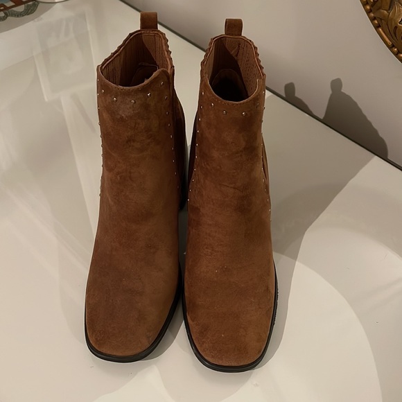 Suede boots - Picture 2 of 6
